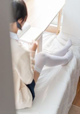 李念裸妆照片大全